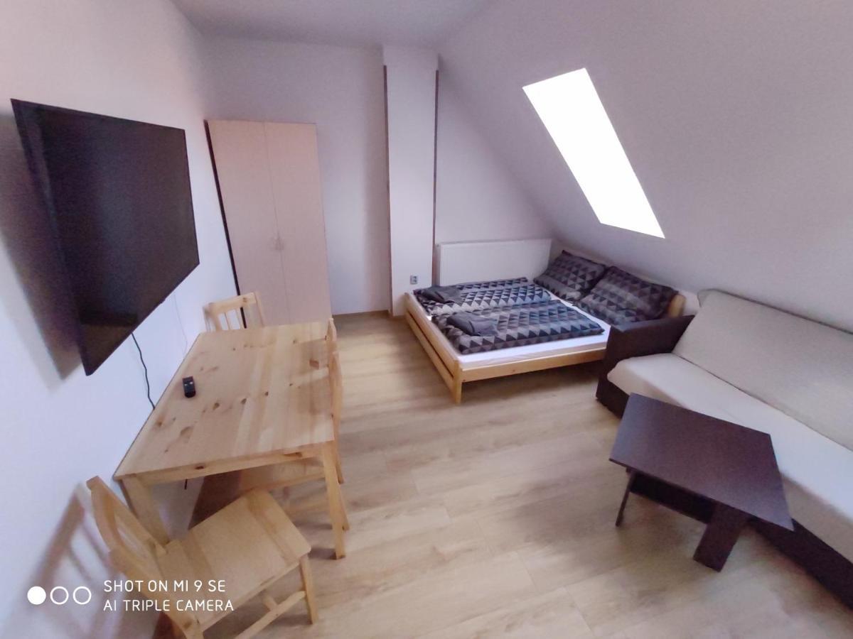 Apartmány Opolany Kültér fotó