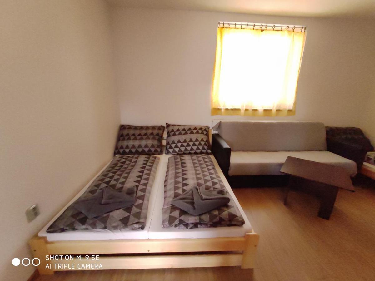 Apartmány Opolany Kültér fotó